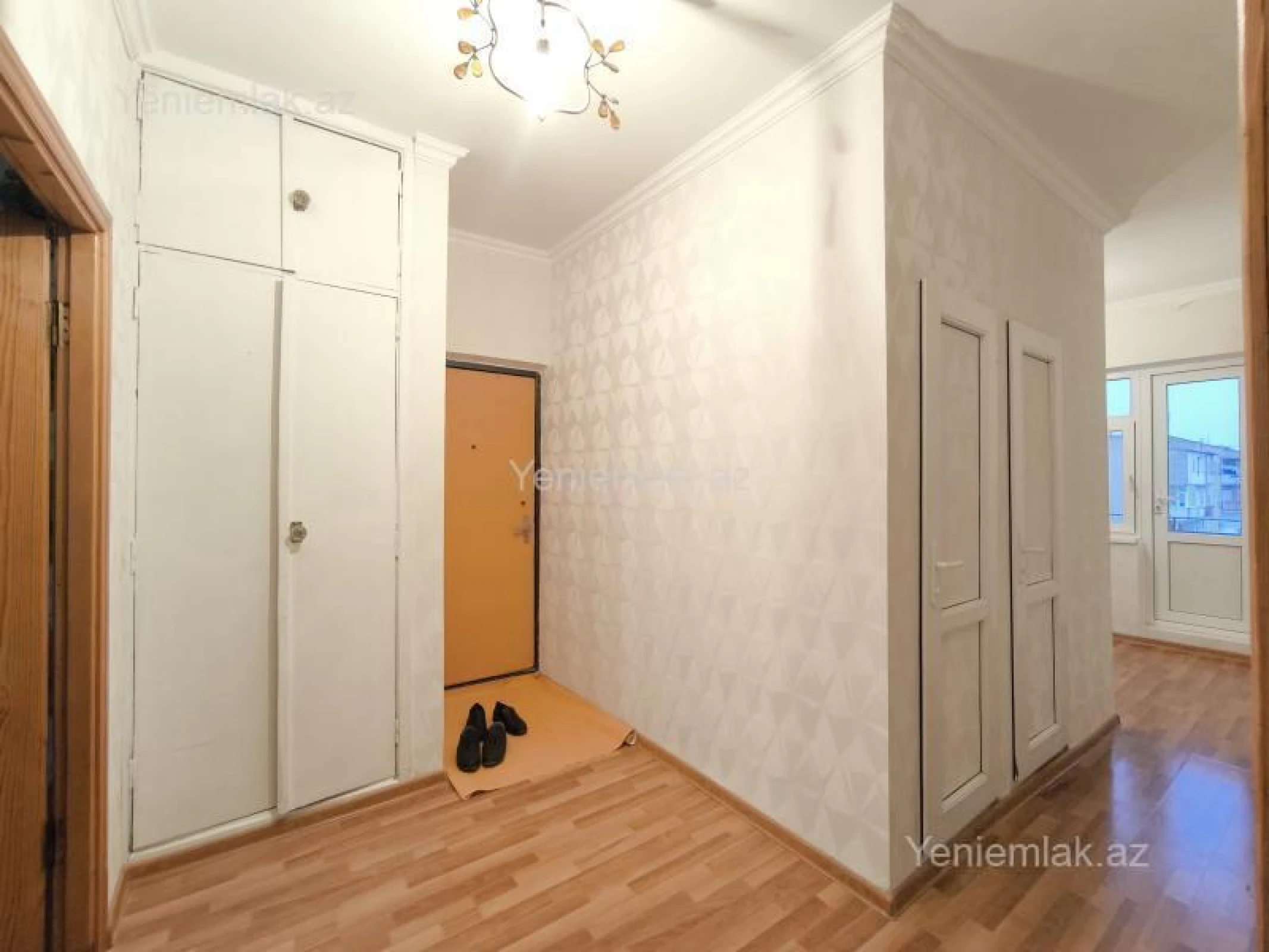 Satılır 4 otaqlı köhnə tikili 100 m²