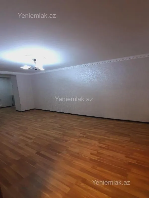 Satılır 3 otaqlı köhnə tikili 67 m²