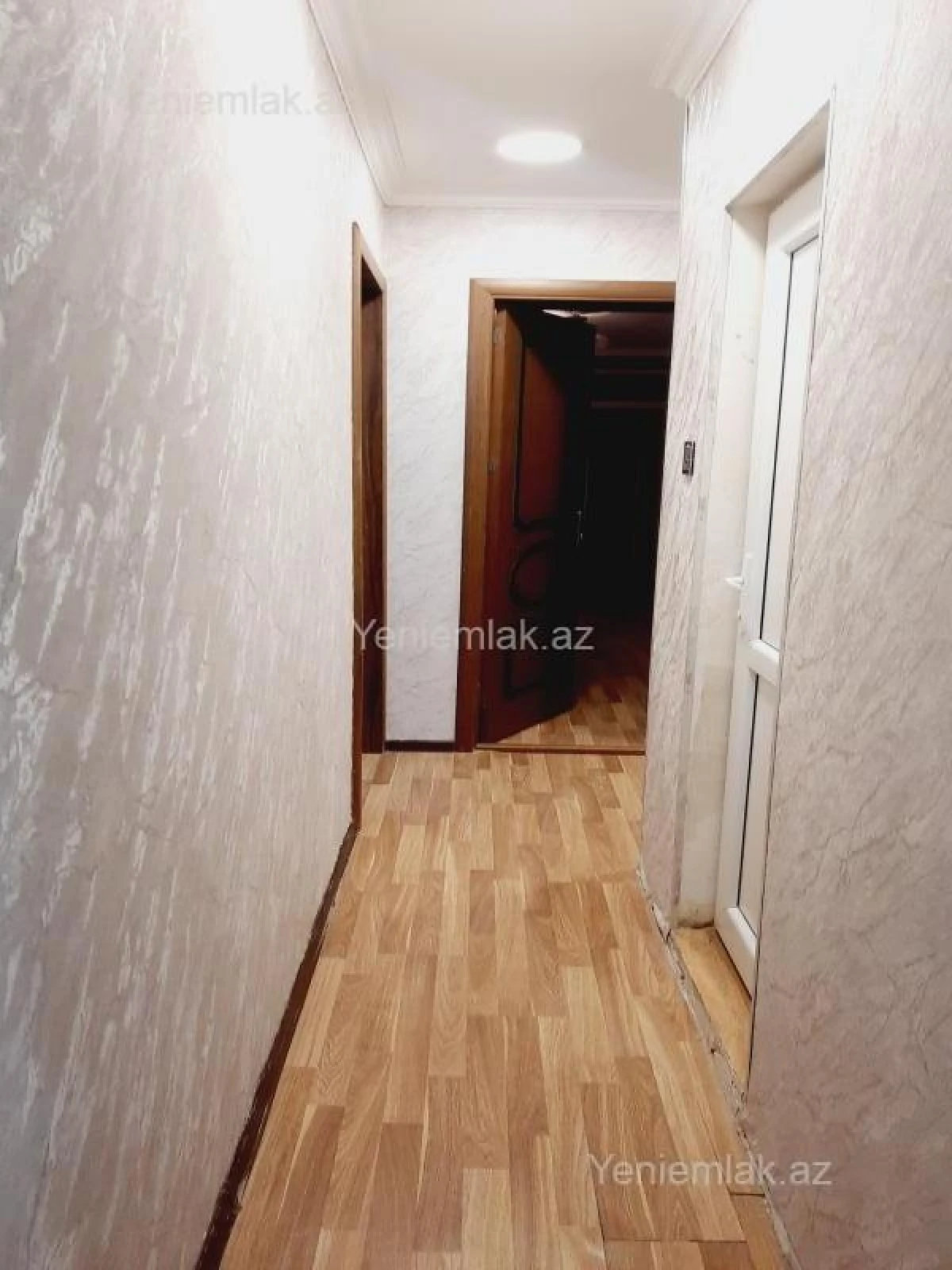Satılır 3 otaqlı köhnə tikili 67 m²