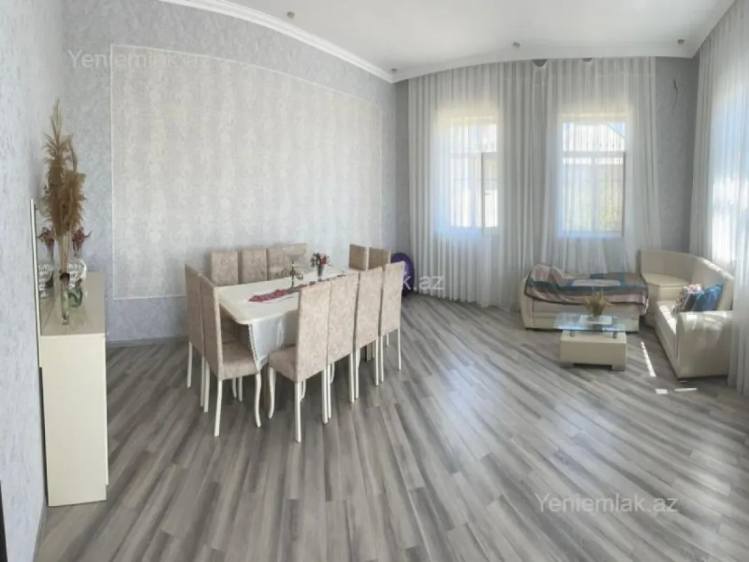 Satılır 4 otaqlı həyət evi 150 m²