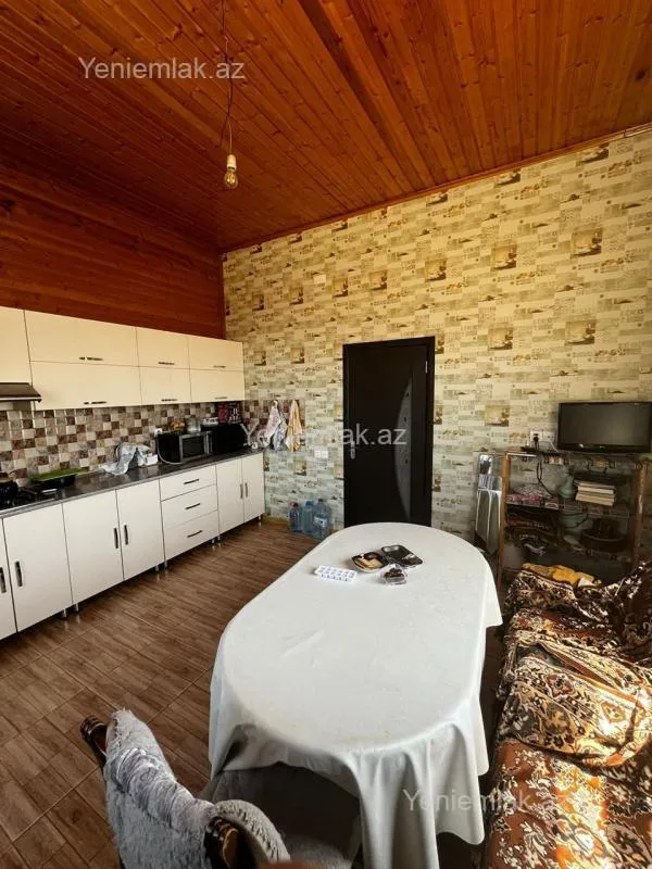 Satılır 4 otaqlı həyət evi 150 m²