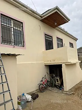 Satılır 4 otaqlı həyət evi 150 m²
