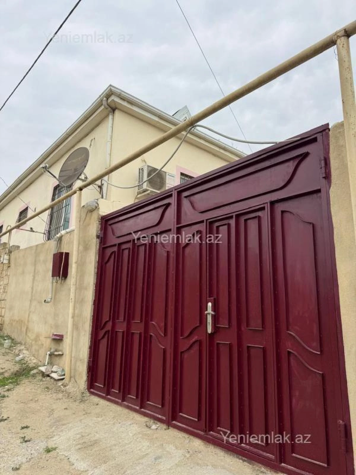 Satılır 4 otaqlı həyət evi 150 m²