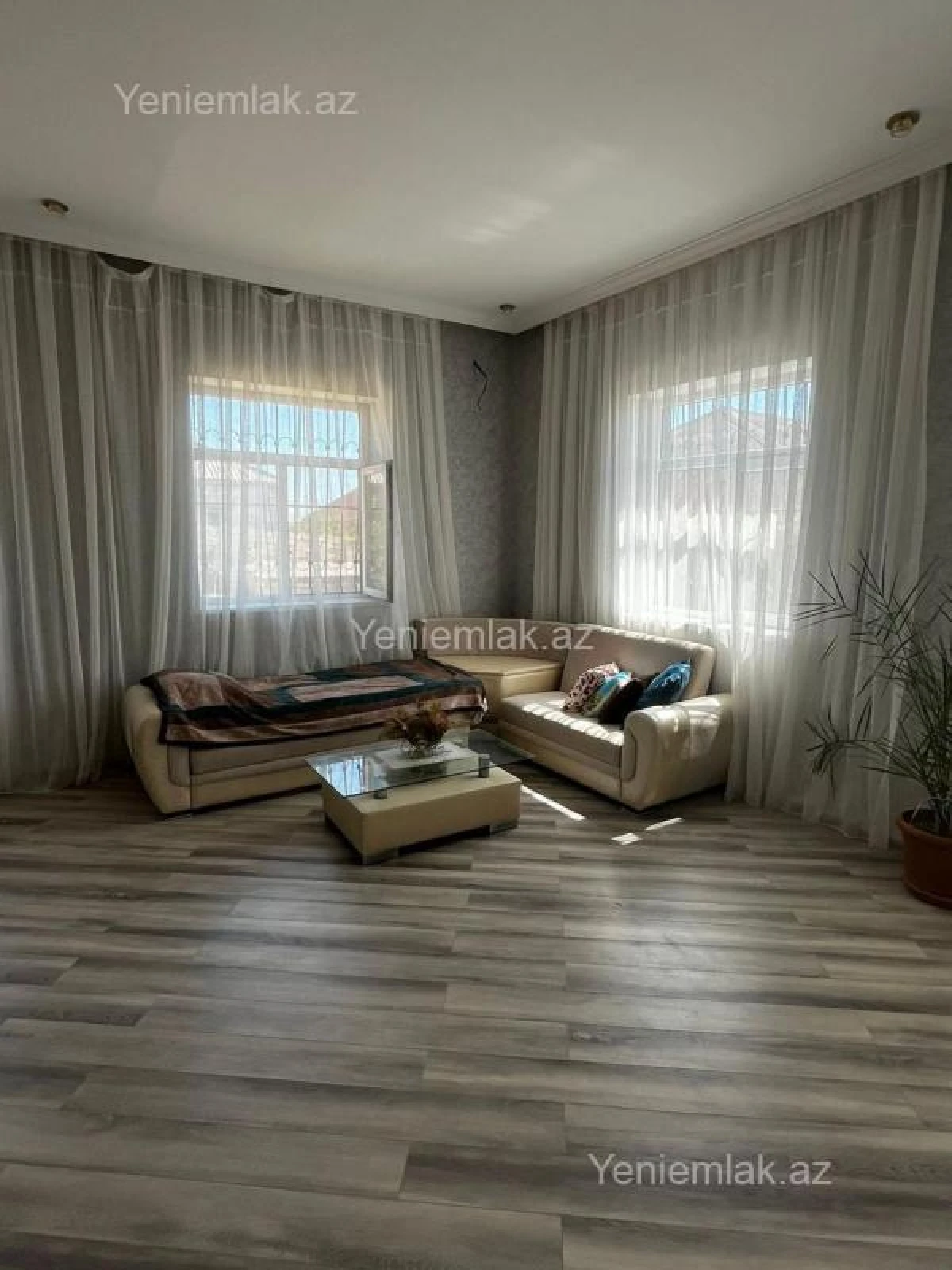 Satılır 4 otaqlı həyət evi 150 m²