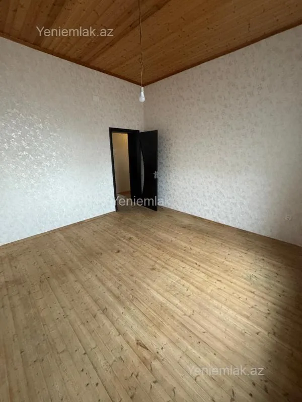 Satılır 4 otaqlı həyət evi 150 m²