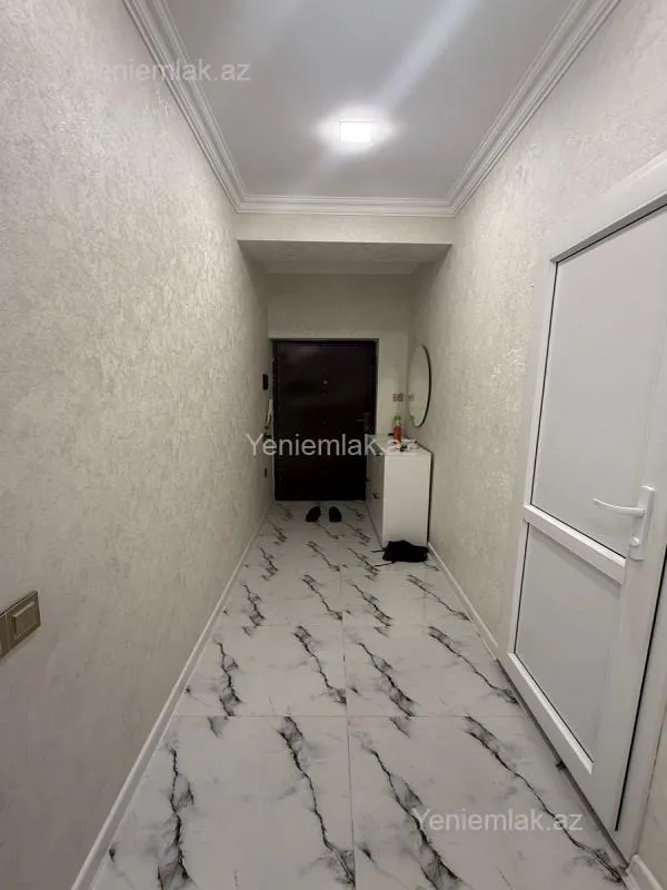 Satılır 1 otaqlı yeni tikili 42 m²