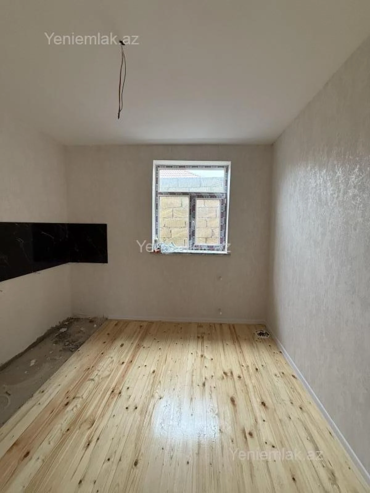 Satılır 4 otaqlı həyət evi 100 m²