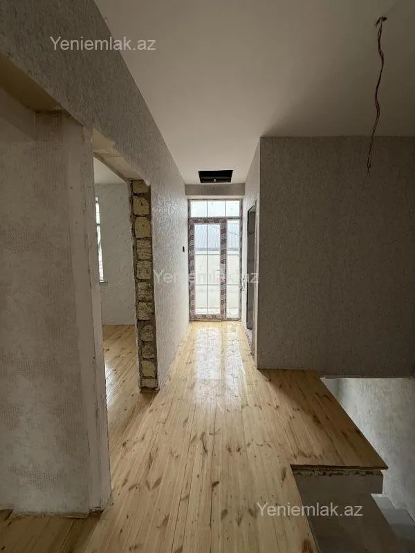 Satılır 4 otaqlı həyət evi 100 m²