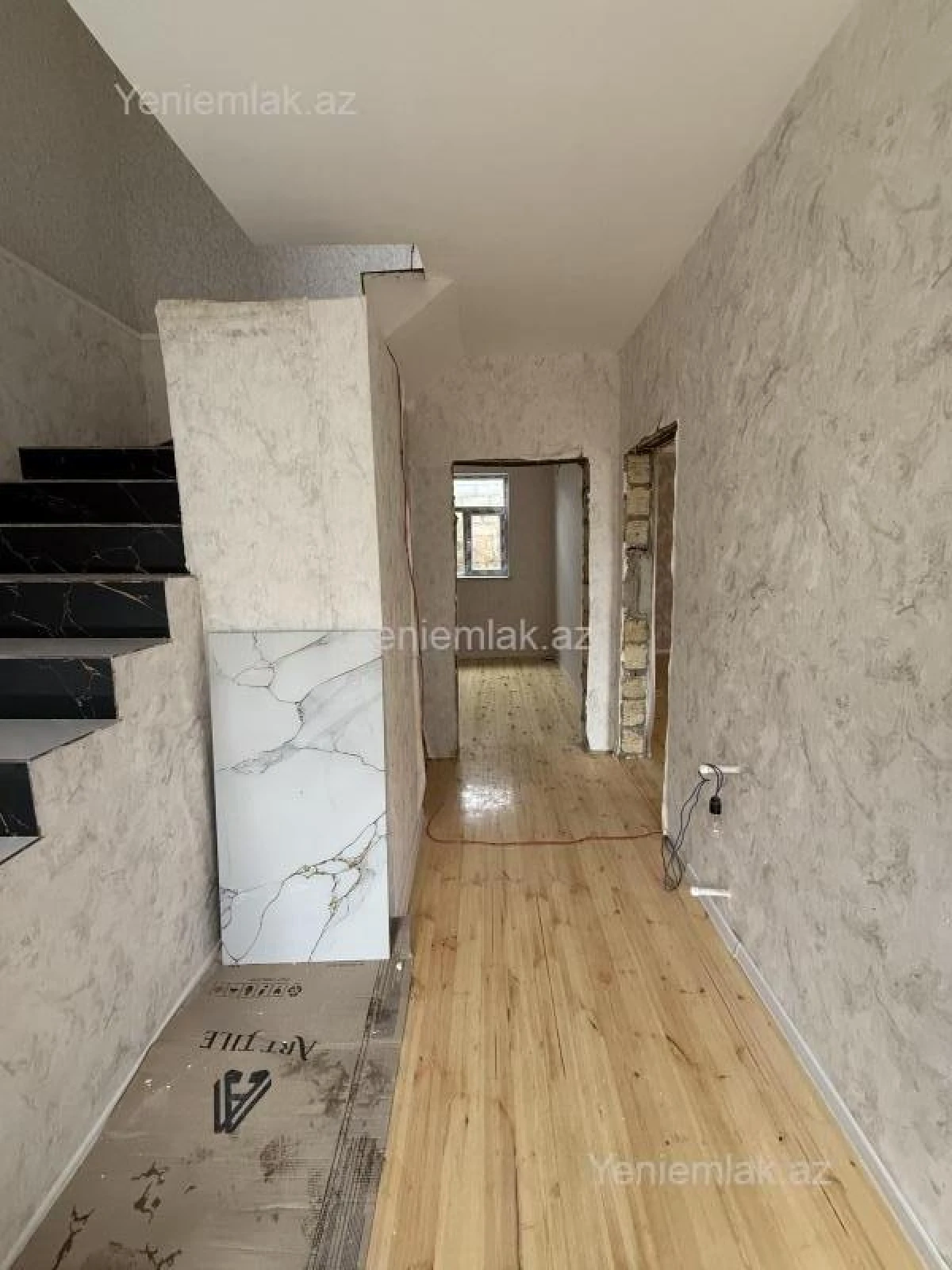 Satılır 4 otaqlı həyət evi 100 m²
