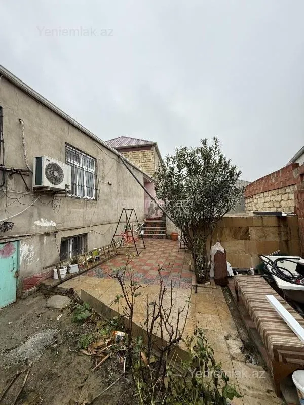 Satılır 5 otaqlı həyət evi 150 m²