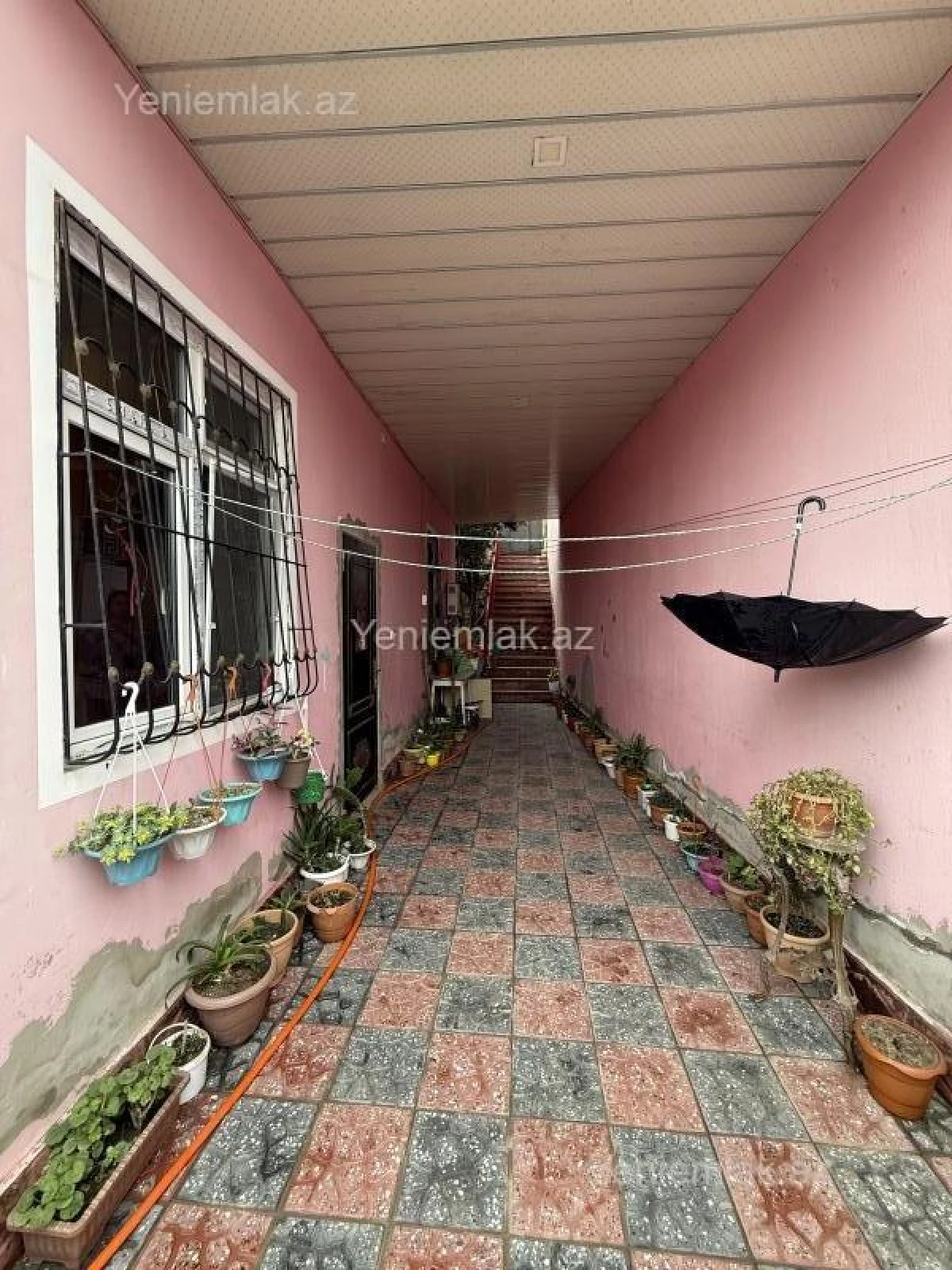 Satılır 5 otaqlı həyət evi 150 m²