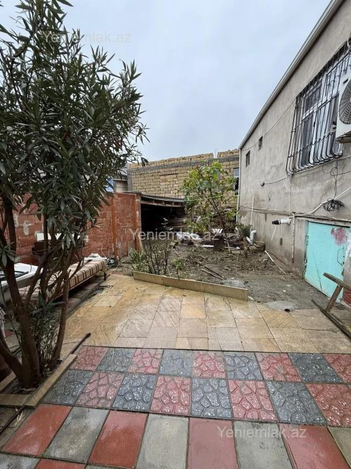 Satılır 5 otaqlı həyət evi 150 m²