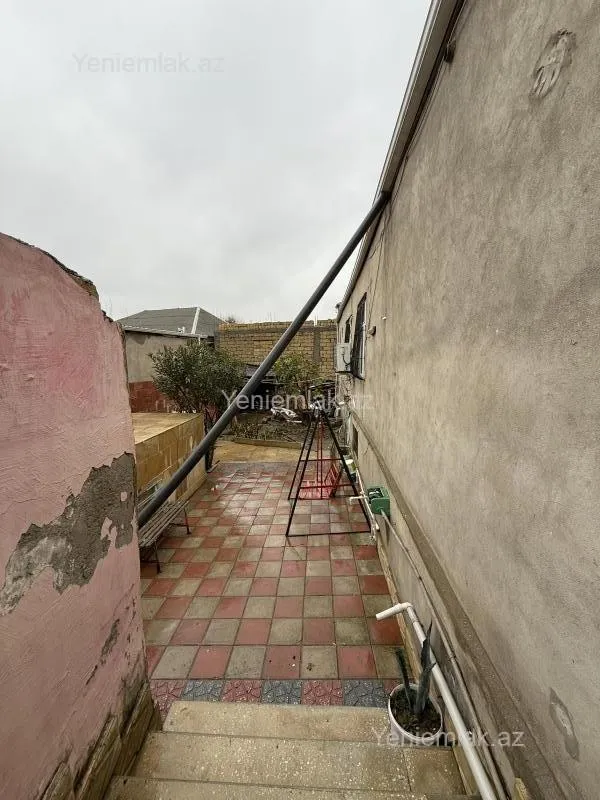 Satılır 5 otaqlı həyət evi 150 m²