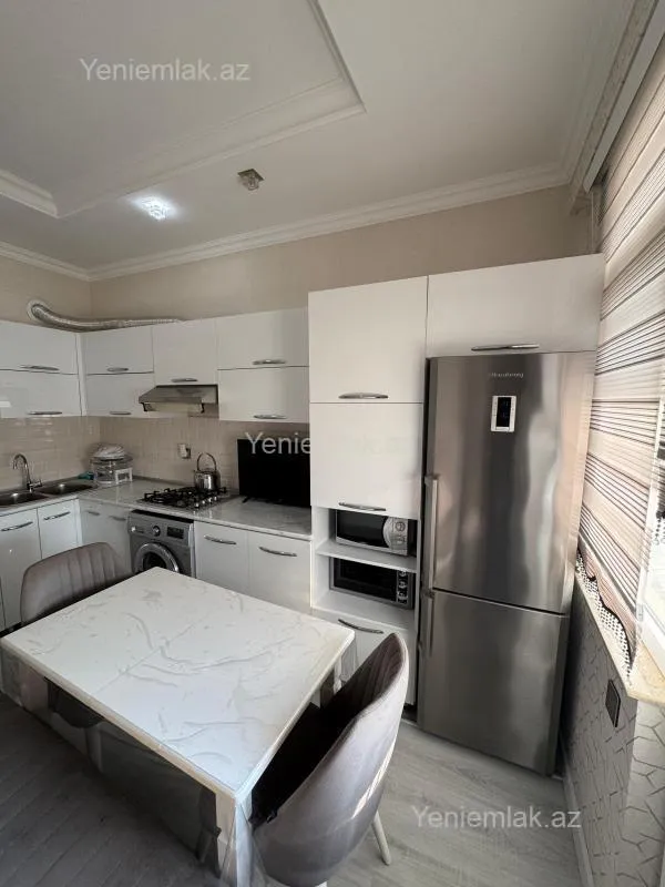 Satılır 3 otaqlı yeni tikili 85 m²