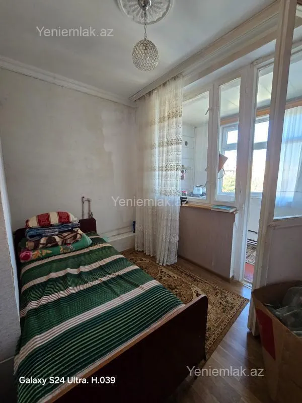 Satılır 1 otaqlı köhnə tikili 36 m²