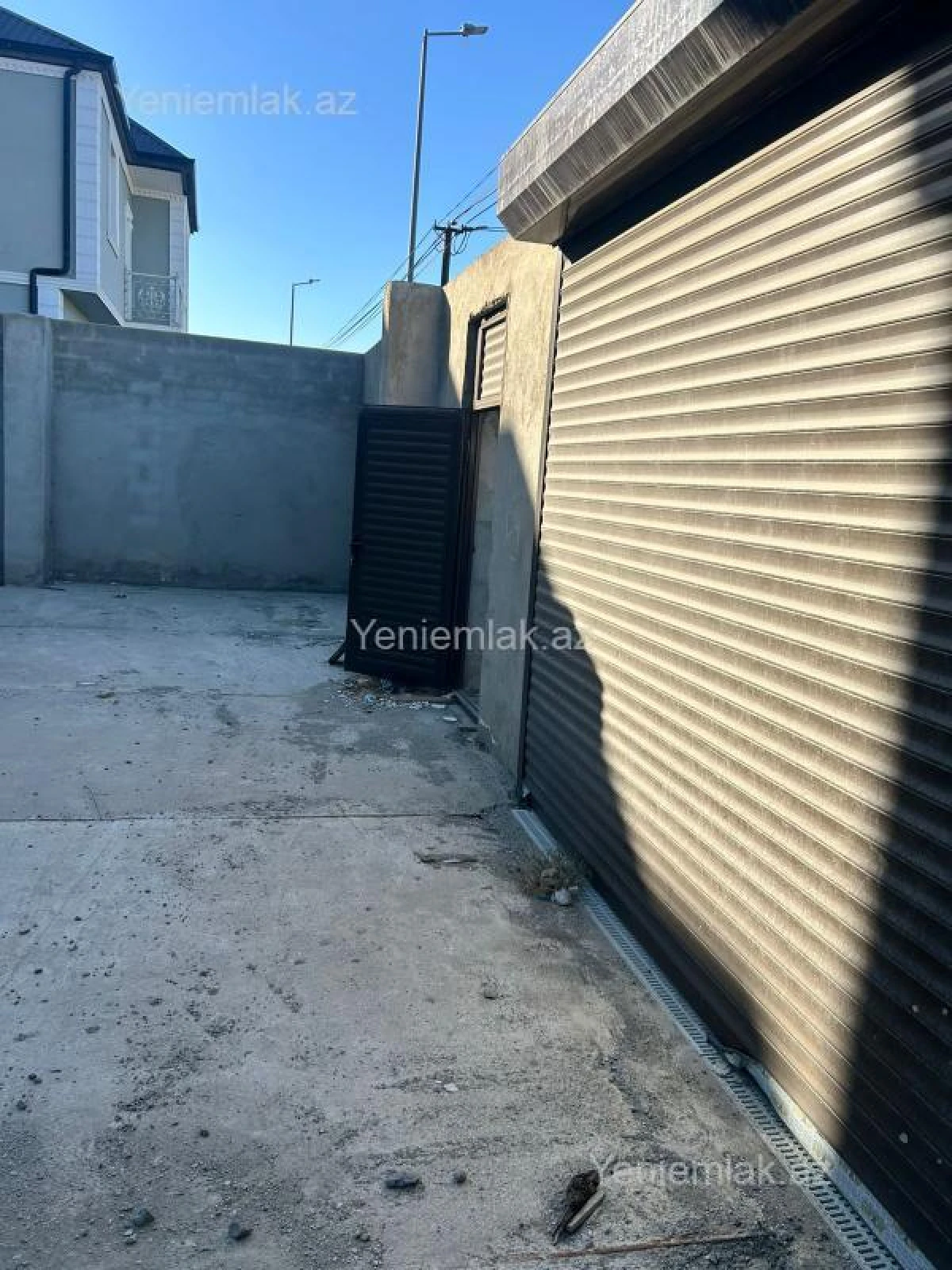 Satılır 5 otaqlı həyət evi 240 m²
