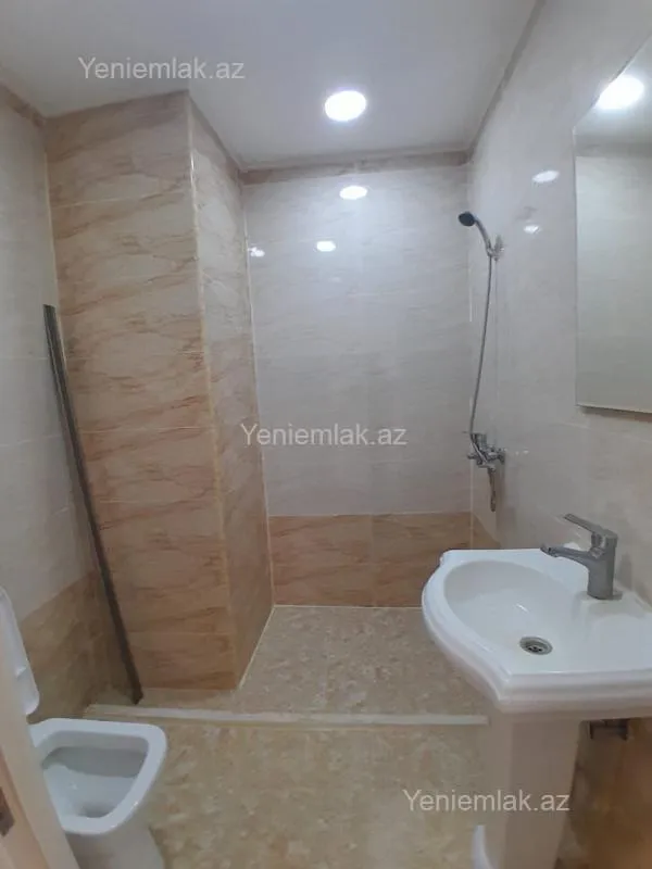 Satılır 3 otaqlı yeni tikili 105 m²