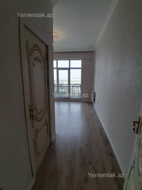 Satılır 3 otaqlı yeni tikili 105 m²