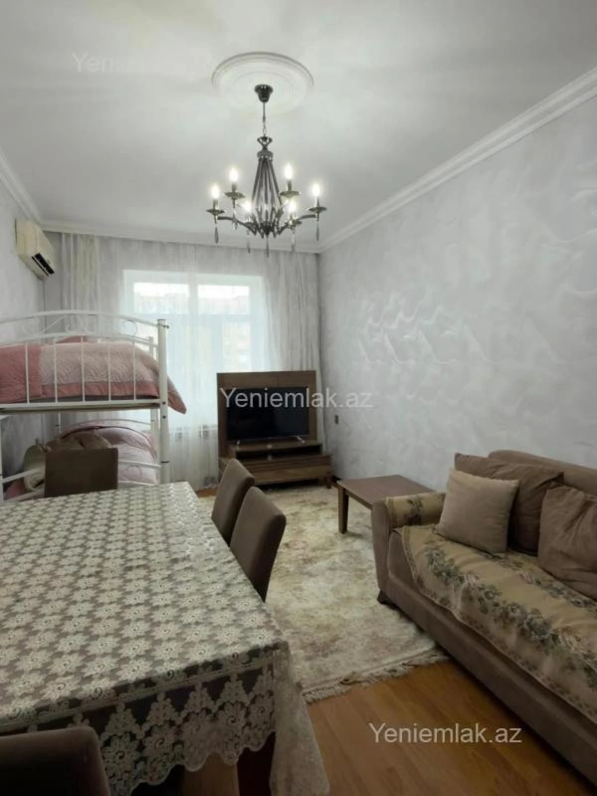 Satılır 2 otaqlı köhnə tikili 83 m²