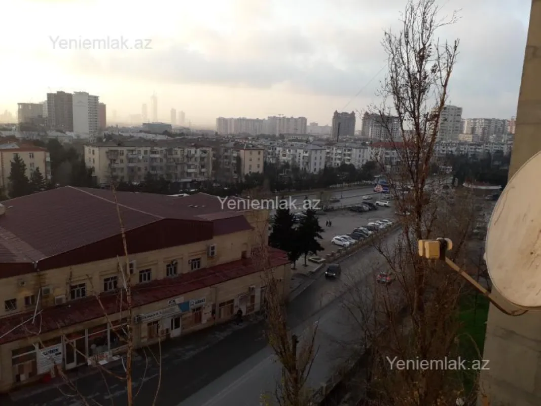 Satılır 2 otaqlı köhnə tikili 65 m²