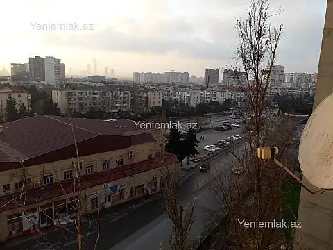 Satılır 2 otaqlı köhnə tikili 65 m²