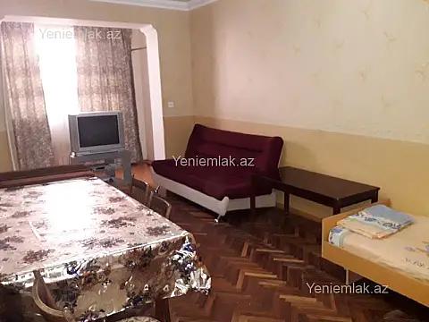 Satılır 2 otaqlı köhnə tikili 65 m²