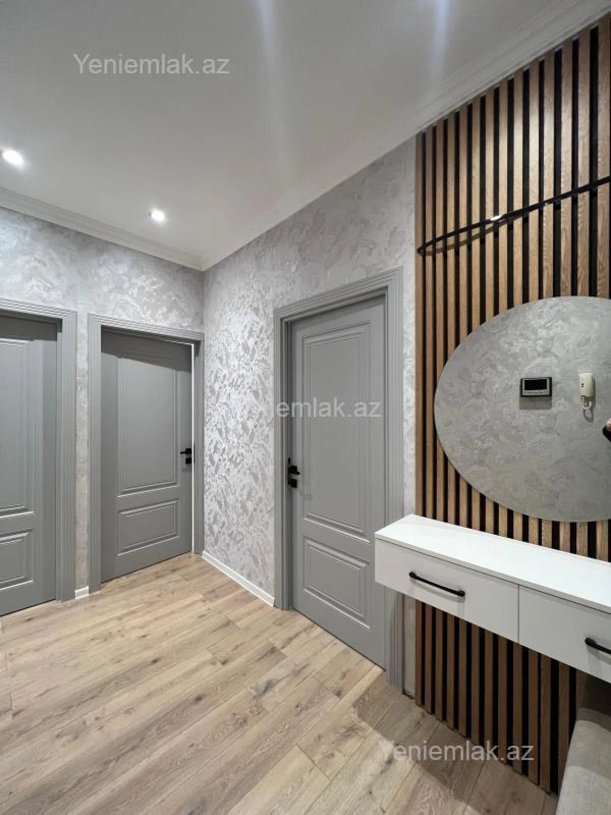 Satılır 3 otaqlı köhnə tikili 80 m²