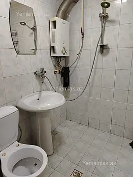 Satılır 1 otaqlı köhnə tikili 32 m²
