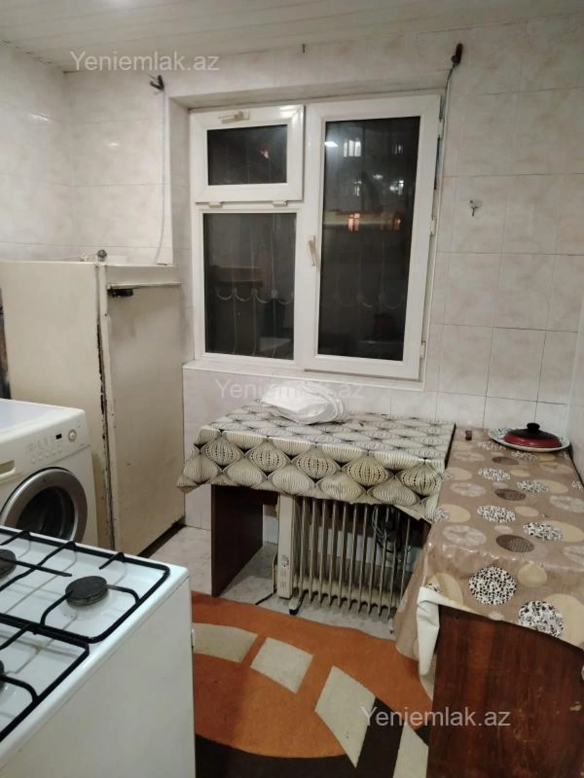 Satılır 1 otaqlı köhnə tikili 32 m²