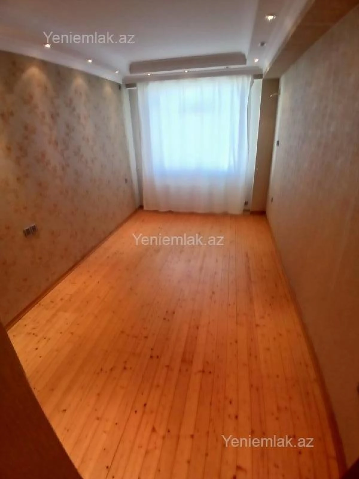 Satılır 3 otaqlı yeni tikili 83 m²