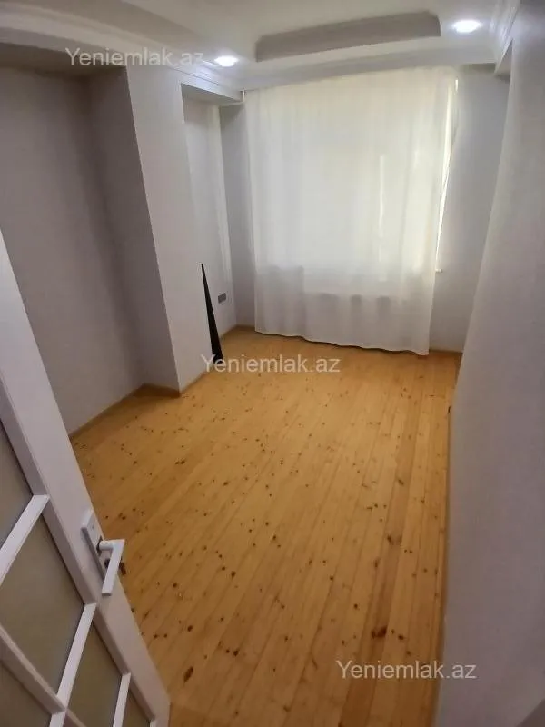 Satılır 3 otaqlı yeni tikili 83 m²