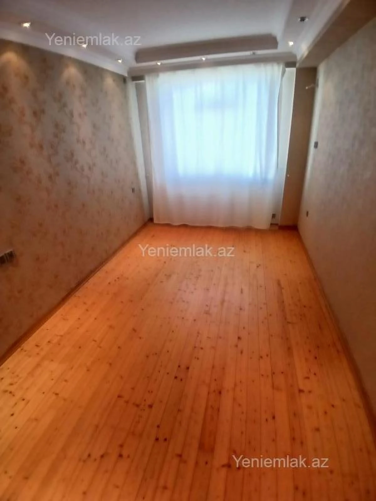 Satılır 3 otaqlı yeni tikili 83 m²