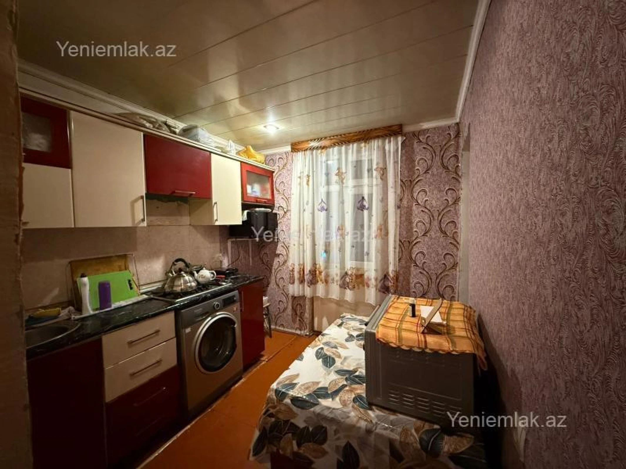 Satılır 3 otaqlı köhnə tikili 85 m²