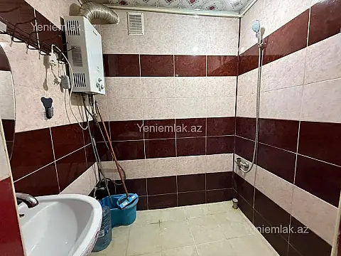 Satılır 3 otaqlı köhnə tikili 85 m²
