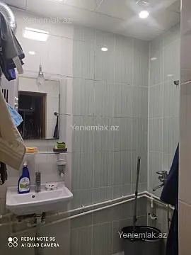 Satılır 2 otaqlı köhnə tikili 60 m²