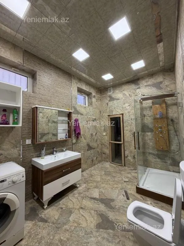 Satılır 6 otaqlı həyət evi 250 m²