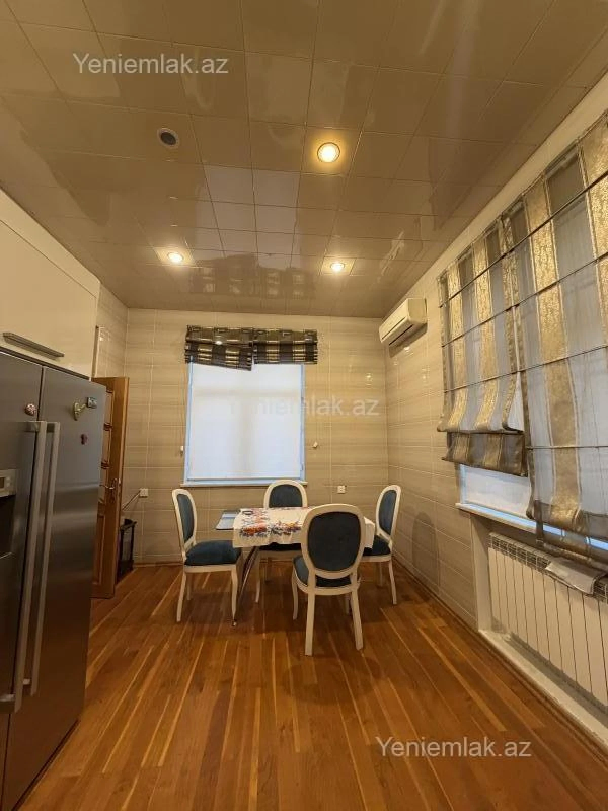 Satılır 6 otaqlı həyət evi 250 m²