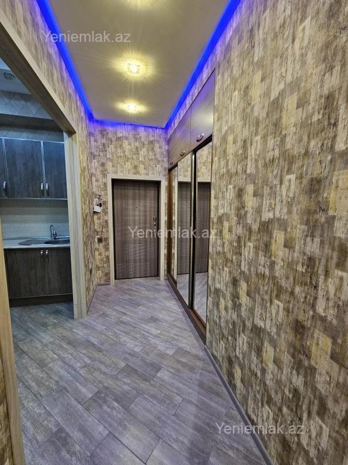 Satılır 3 otaqlı yeni tikili 67 m²