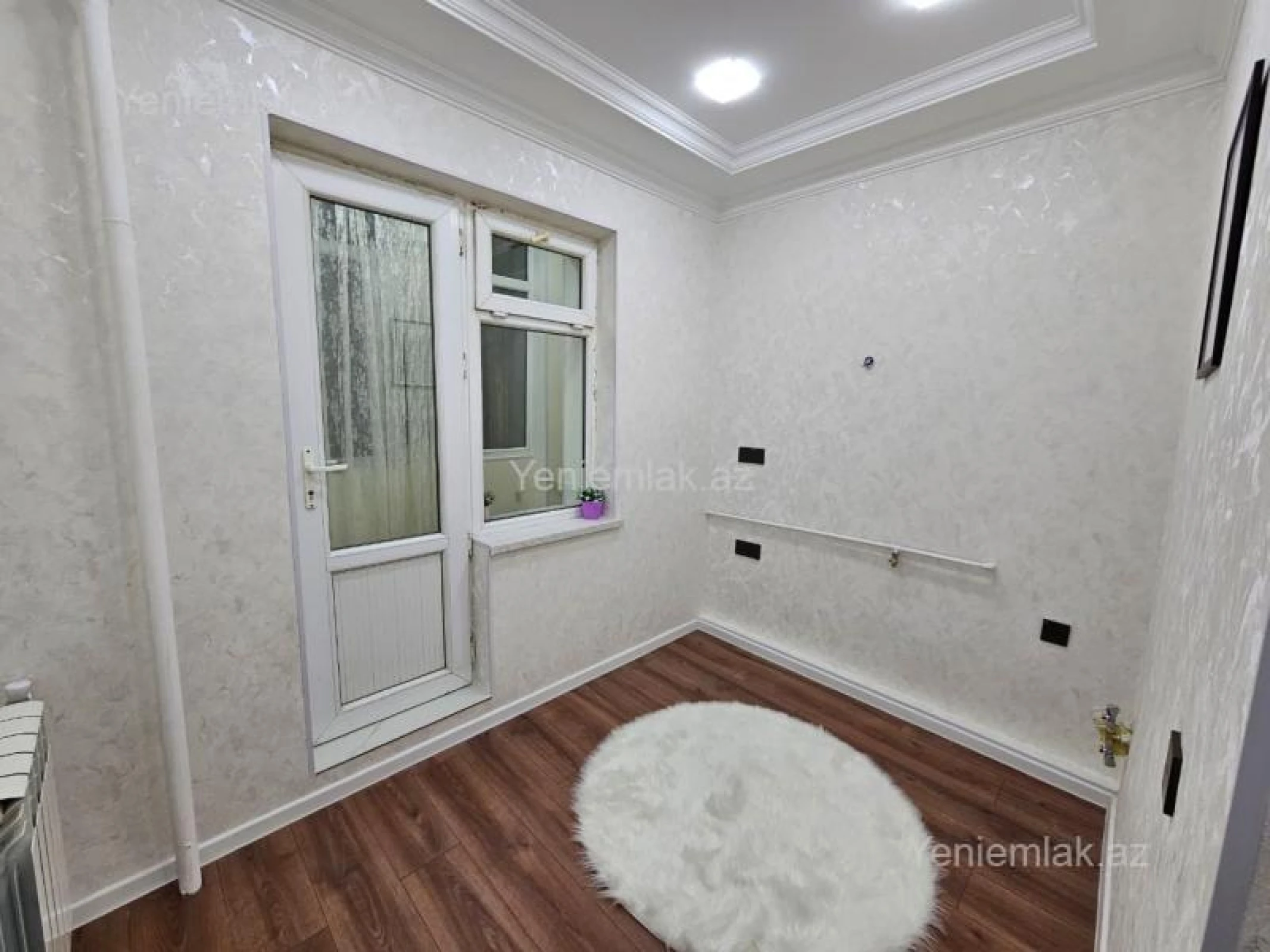 Satılır 2 otaqlı köhnə tikili 44 m²