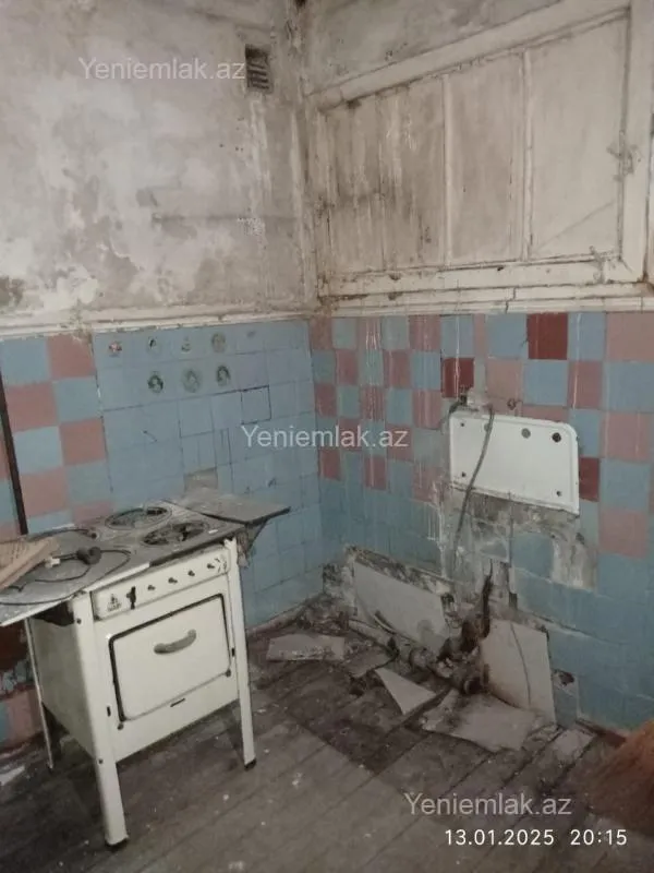 Satılır 3 otaqlı köhnə tikili 78 m²