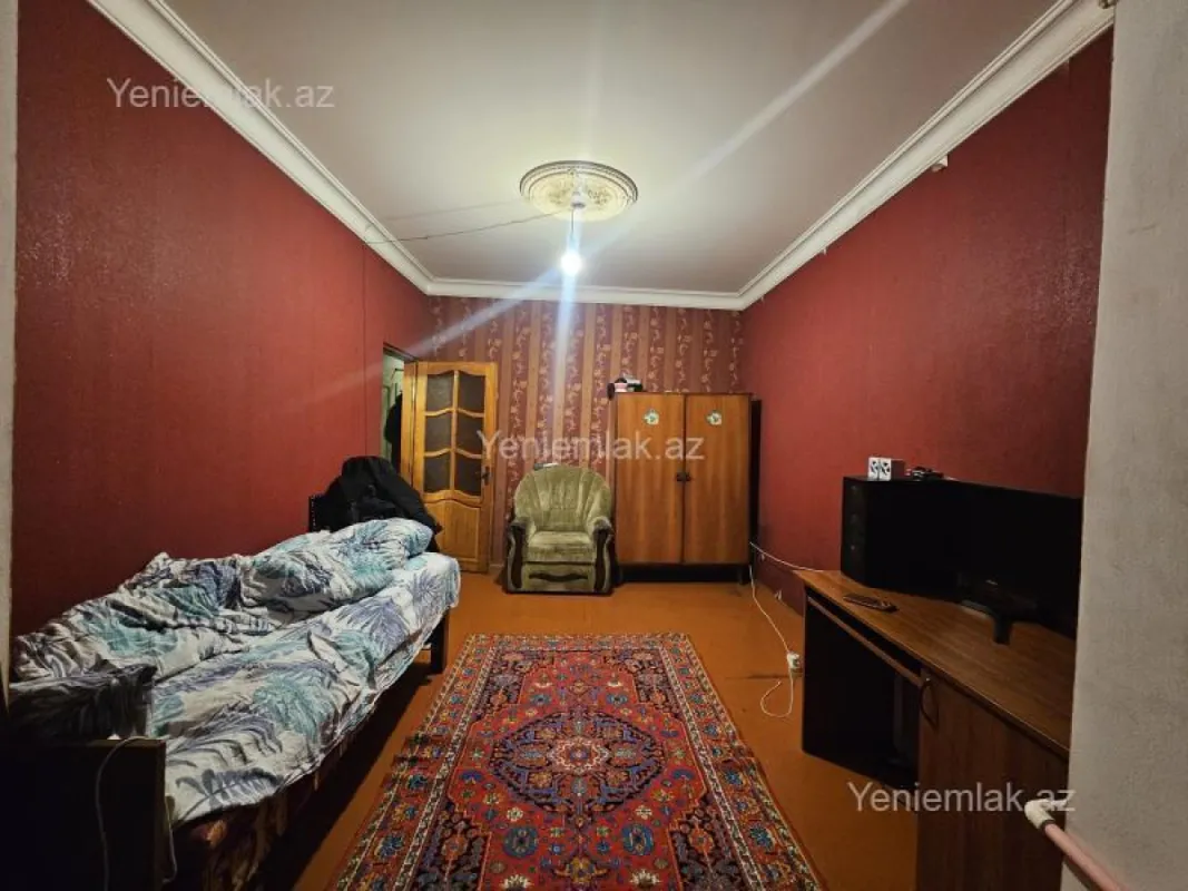 Satılır 3 otaqlı köhnə tikili 75 m²