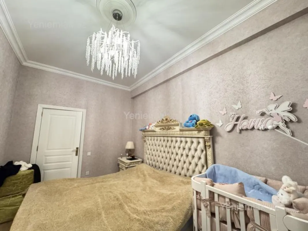 Satılır 2 otaqlı yeni tikili 86 m²