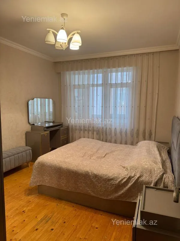 Satılır 2 otaqlı yeni tikili 70 m²