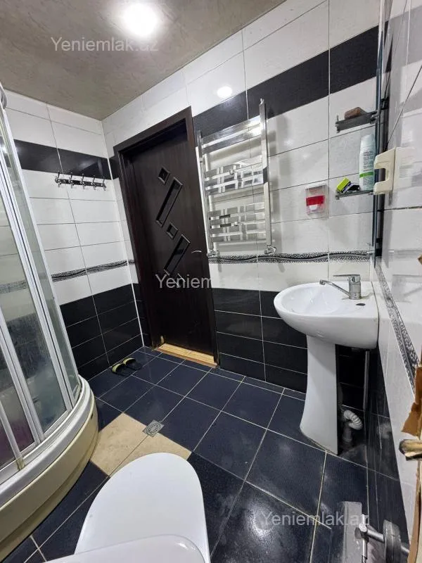 Satılır 2 otaqlı yeni tikili 70 m²