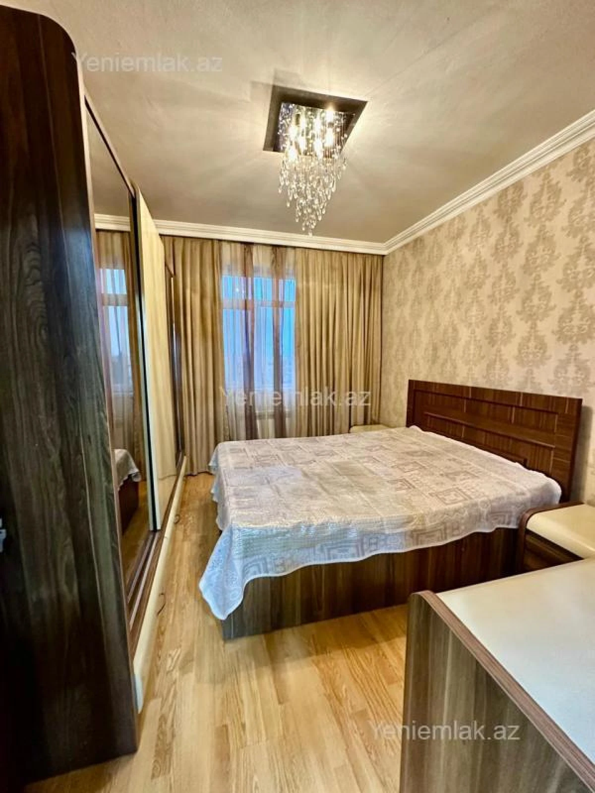 Satılır 3 otaqlı köhnə tikili 80 m²