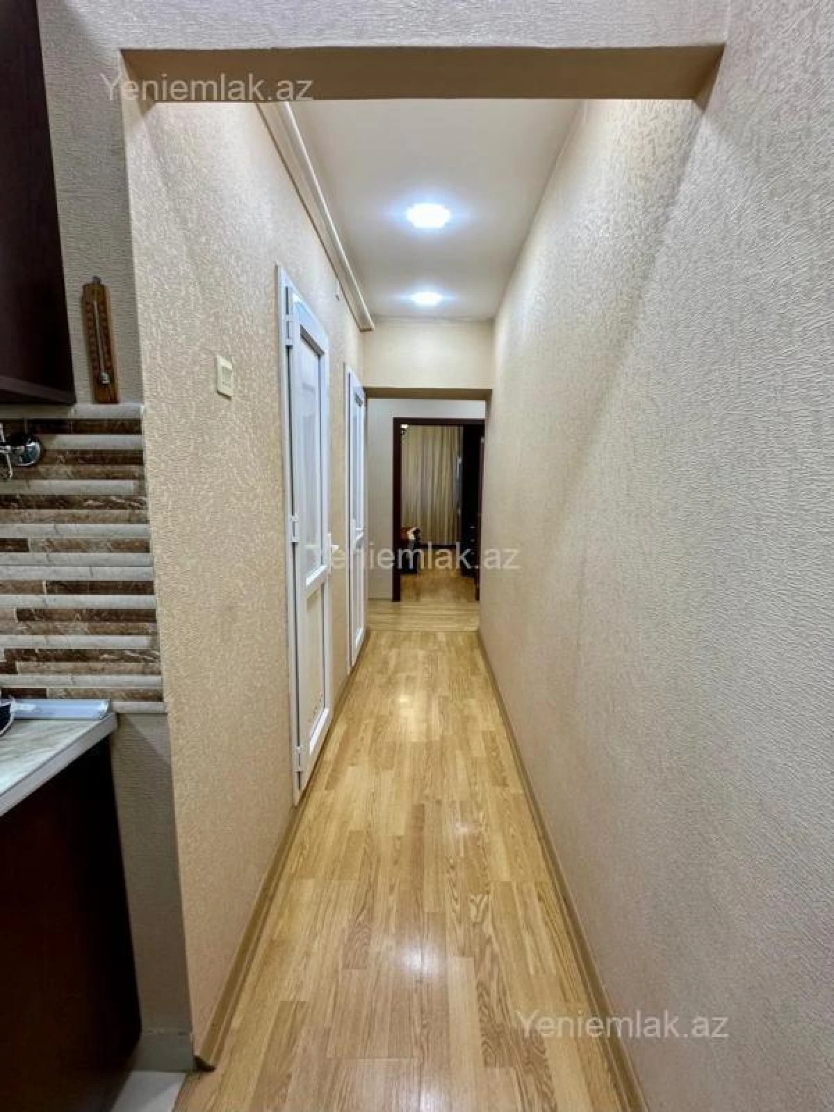 Satılır 3 otaqlı köhnə tikili 80 m²