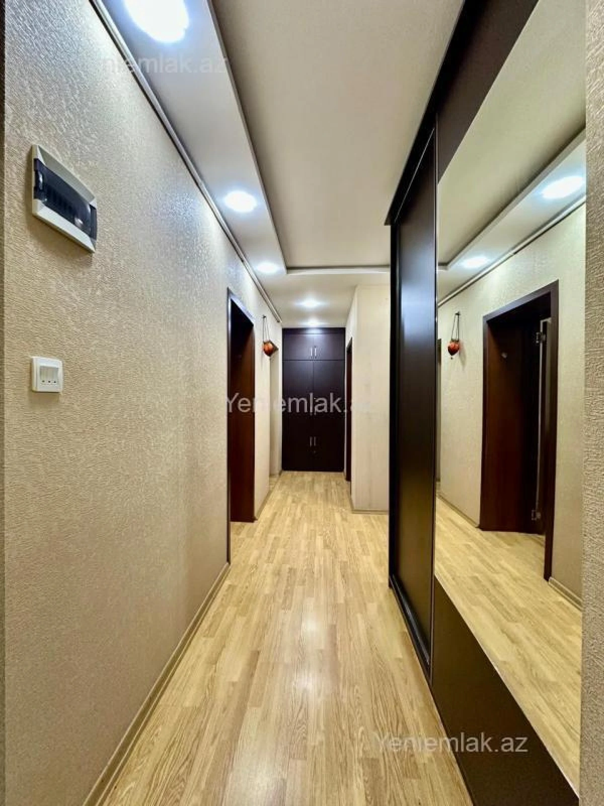 Satılır 3 otaqlı köhnə tikili 80 m²