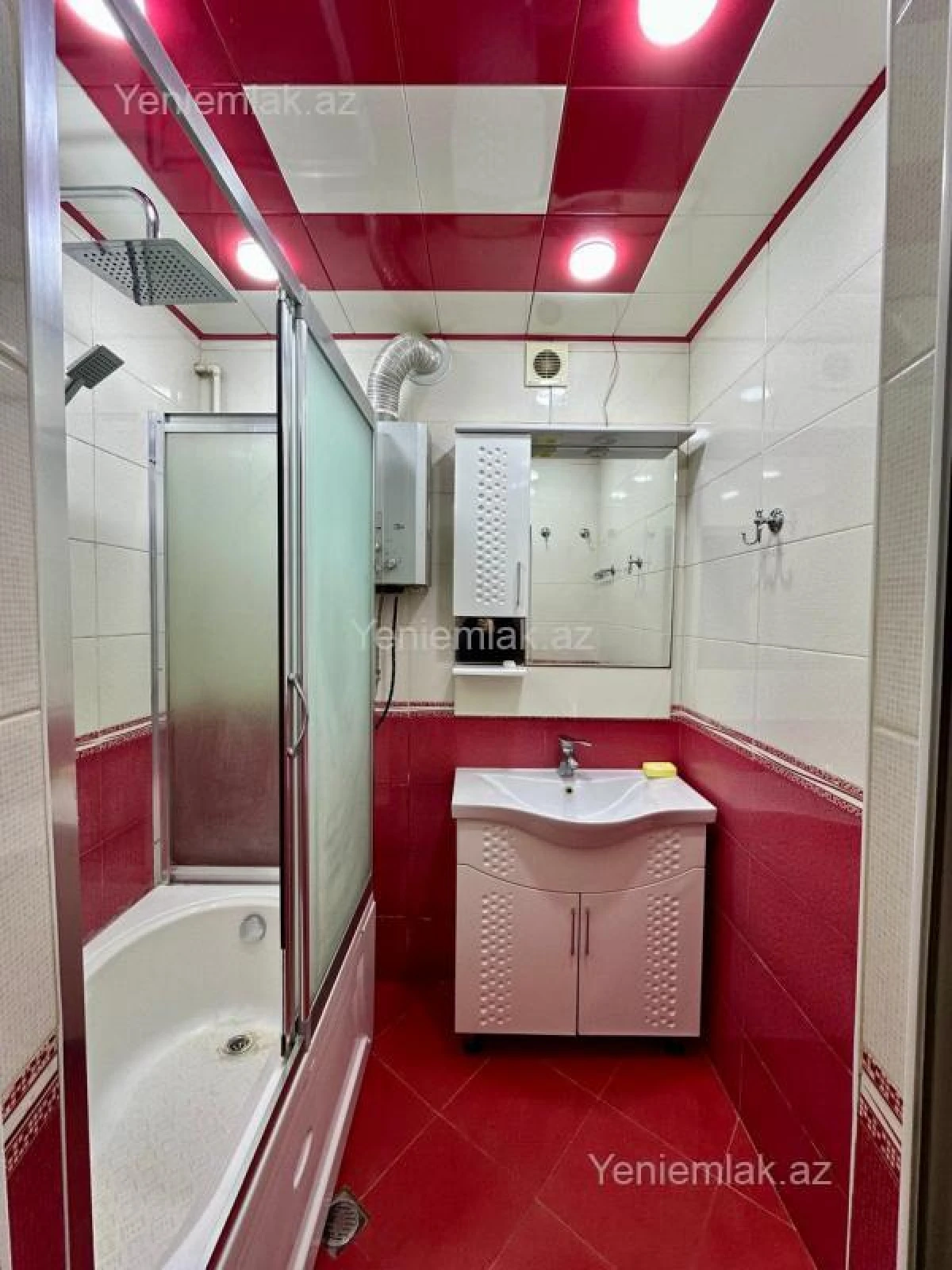 Satılır 3 otaqlı köhnə tikili 80 m²