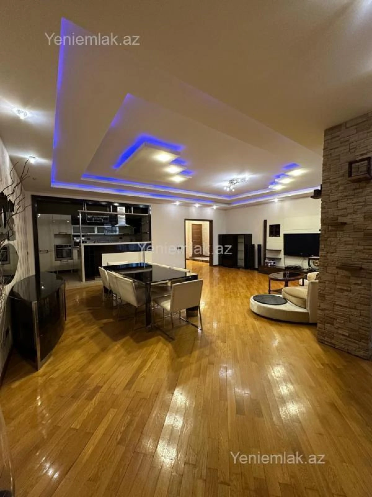 Satılır 5 otaqlı yeni tikili 285 m²