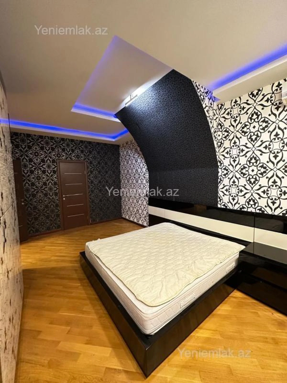 Satılır 5 otaqlı yeni tikili 285 m²